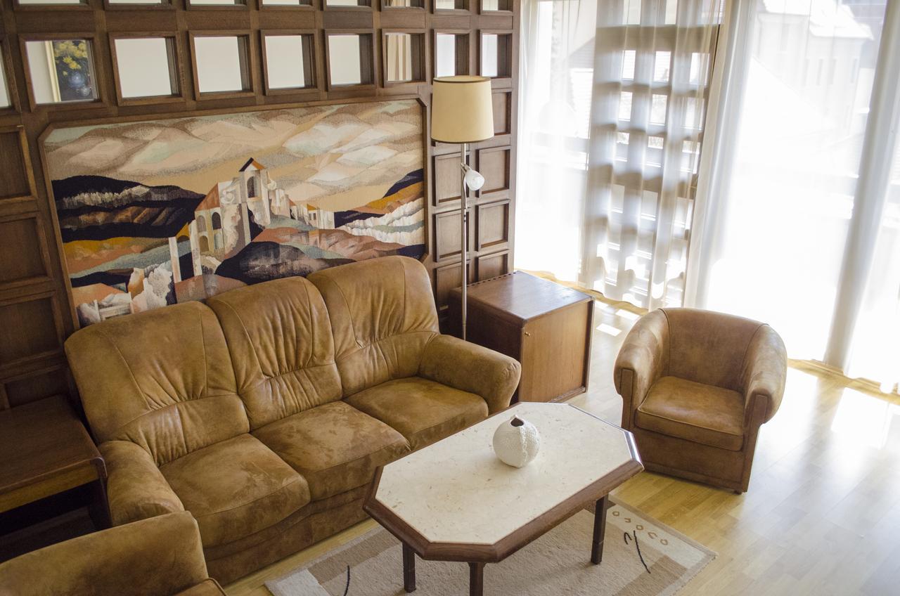 Hotel Konferencia Győr Buitenkant foto